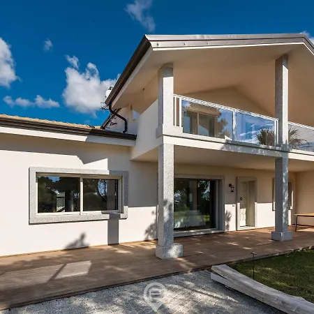 فيلة Golden Dunes Luxury Villa - Porto Pino Beach بورتو بينو