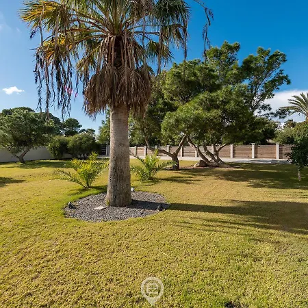 Golden Dunes Luxury Villa - Porto Pino Beach