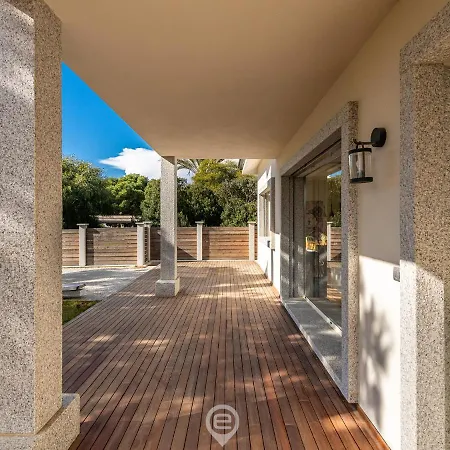 Golden Dunes Luxury Villa - Porto Pino Beach فيلة